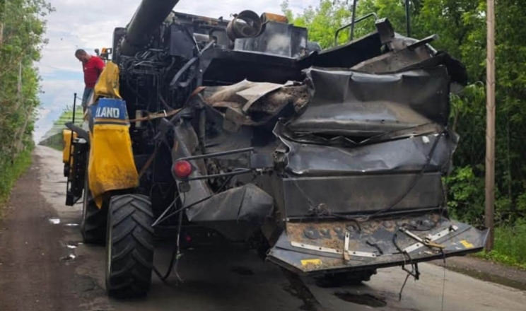 Росіяни знищили комбайн New Holland під час жнив на Сумщині