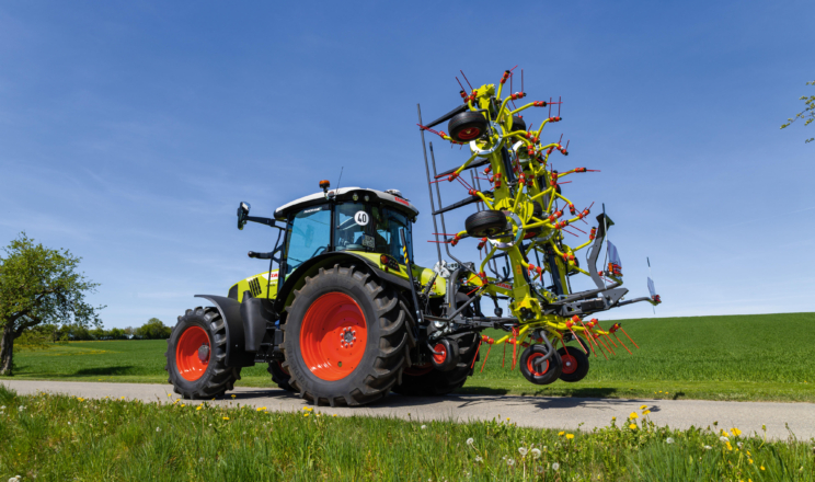 CLAAS представив п’ять нових ворушилок Volto