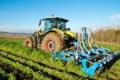 Strip-till дає змогу виконати чотири операції за один прохід