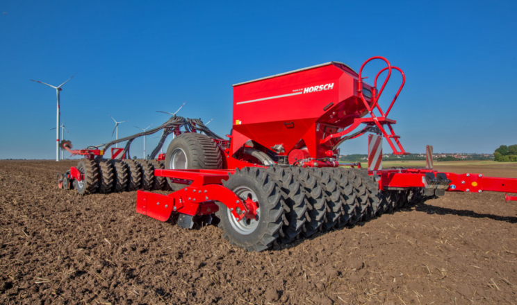 ФГ «Агат Поділля» заклало польовий дослід із технологією strip-till на соняшнику