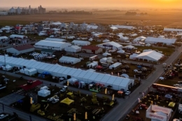 Виробники показують новинки сільгосптехніки на виставці Farm Progress Show-2026 у США