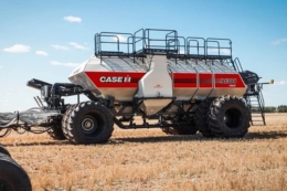 CNH розширить лінійку пневматичних сівалок завдяки партнерству з Bourgault