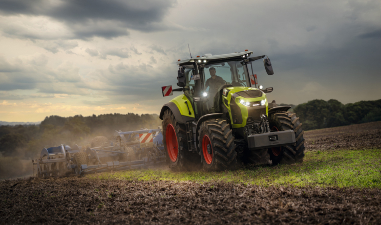 Claas оновила серію тракторів Axion 8