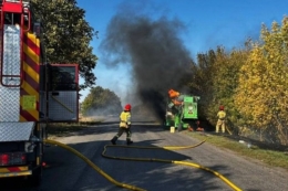 На Черкащині під час руху загорівся комбайн
