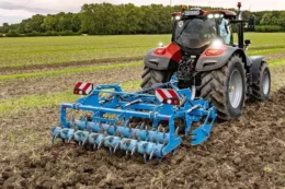 Коток LEMKEN Onyx вирівнює ґрунт і подрібнює грудки за один прохід